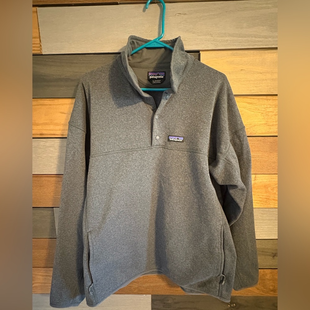 Patagonia Fleece Pullover w/ Pockets - men’s large